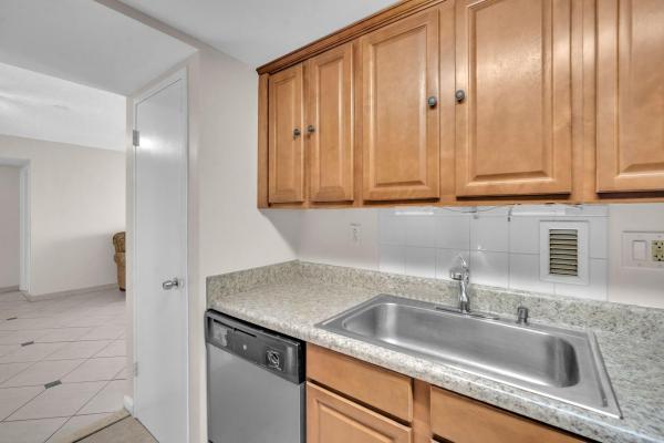 Kennedy House, 1865 79th Street Cswy #11N, North Bay Village, Florida 33141, image 1