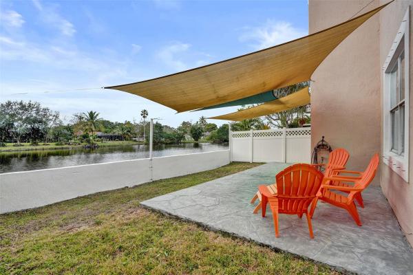 Riverside Walk, 9814 NW 1st Mnr, Coral Springs, Florida 33071, image 2