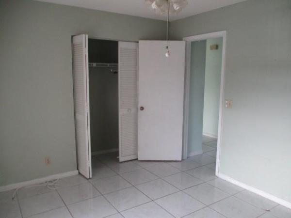 Ashley Villas, 4306 Royal Banyan Way, Lake Worth, Florida 33461, image 3