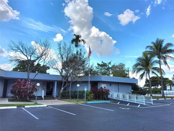 112 Royal Park Dr #4F, Oakland Park, Florida 33309, image 1