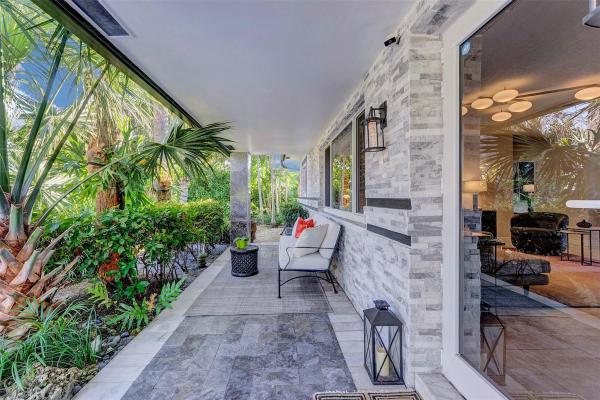 Coral Point, 2116 NE 25th St, Wilton Manors, Florida 33305, image 2
