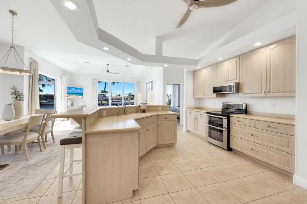 Cape Coral, 3106 SW 26th Ct, Cape Coral, Florida 33914, image 3