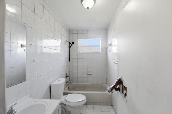 Ingleside Park, 4925 E 9th Ct, Hialeah, Florida 33013, image 1