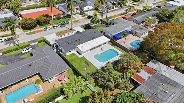 1850 NE 197th Ter, Unincorporated Dade County, Florida 33179, image 1