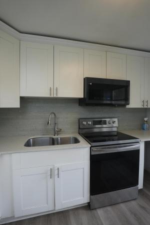 The Manors Of Inverrary, 4168 Inverrary Dr #102, Lauderhill, Florida 33319, image 3