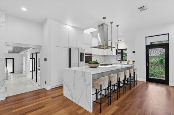 Sleepy River Acres, 360 NW 33rd St, Oakland Park, Florida 33309, image 1