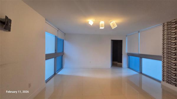 2950 NE 188th St #110, Miami, Florida 33180, image 1