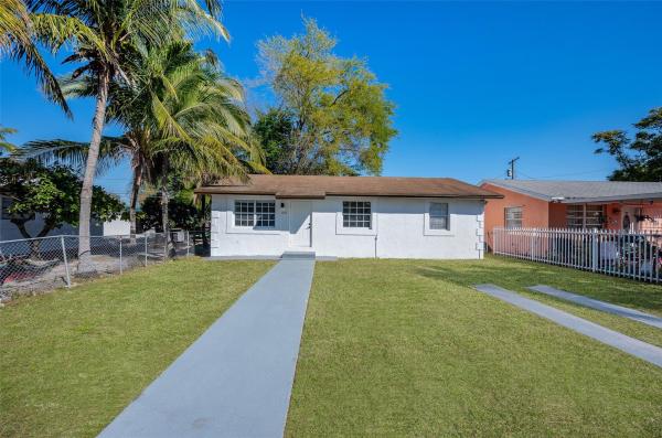 1161 NW 105th Ter, Unincorporated Dade County, Florida 33150, image 1