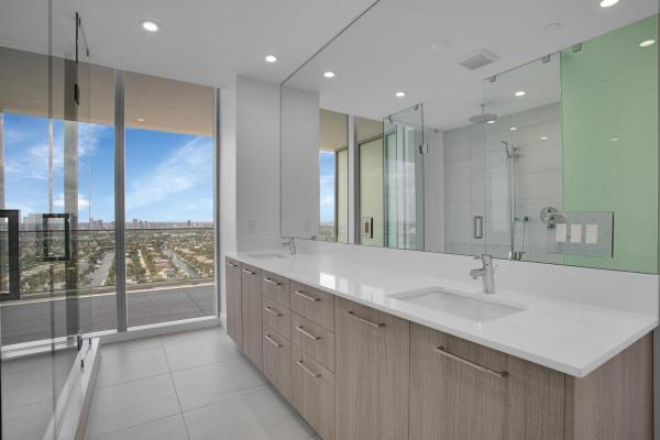 153 N Seabreeze Blvd #2504-S, Fort Lauderdale, Florida 33304, image 2