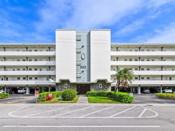 Fairways, 500 NE 14th Ave #405, Hallandale Beach, Florida 33009, image 1