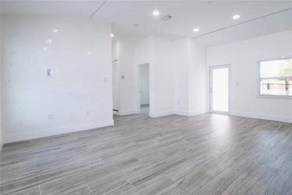 Croissant Park, 245 SW 20th St, Fort Lauderdale, Florida 33315, image 1