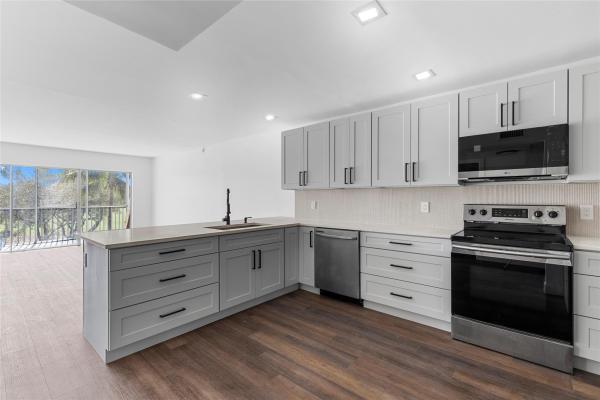 Palm-Aire Country Club 1, 2800 N Palm Aire Dr #310, Pompano Beach, Florida 33069, image 3