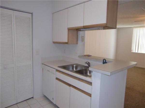 4045 Mcnab Rd #201 G, Pompano Beach, Florida 33069, image 2