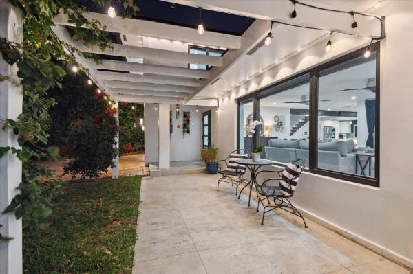 Tropical Point, 600 SW 8th Ter, Fort Lauderdale, Florida 33315, image 1