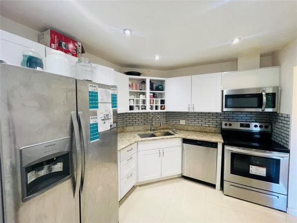 The Falls Of Inverrary, 6300 S Falls Circle Dr #412, Lauderhill, Florida 33319, image 3