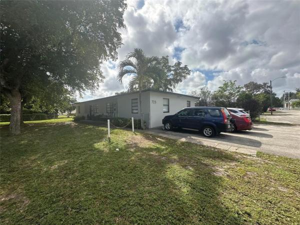 Hallandale Beach No HOA, 725 NW 1st Ct #1-2, Hallandale Beach, Florida 33009, image 2