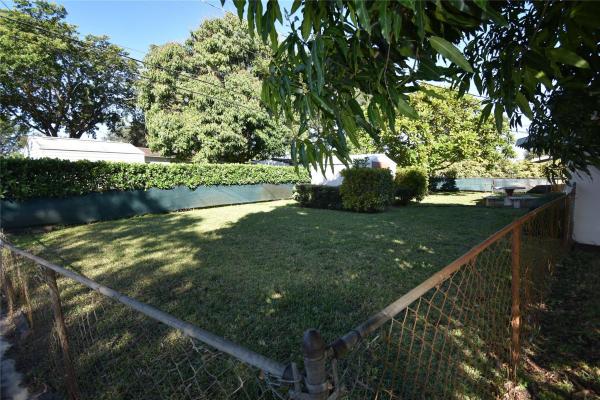 Boulevard Heights, 1100 N 71st Ave, Hollywood, Florida 33024, image 2