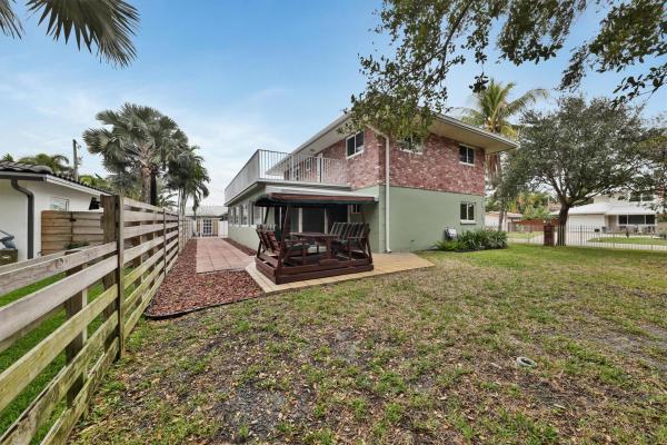 Cypress Point, 2780 SE 5th Ct, Pompano Beach, Florida 33062, image 1