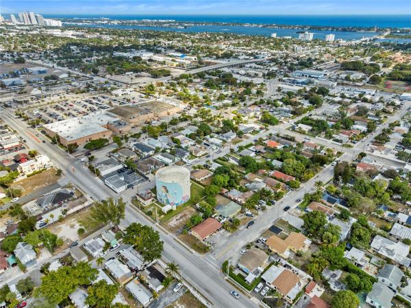 Lakeview Ridge, 842 Kaye St, West Palm Beach, Florida 33405, image 1