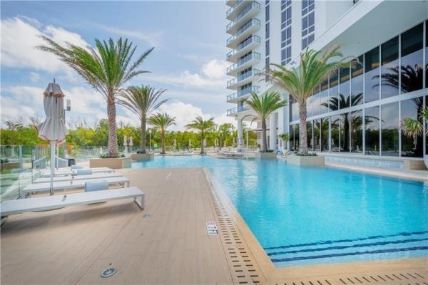 The Harbour North Tower, 16385 Biscayne Blvd #405, North Miami Beach, Florida 33160, image 1