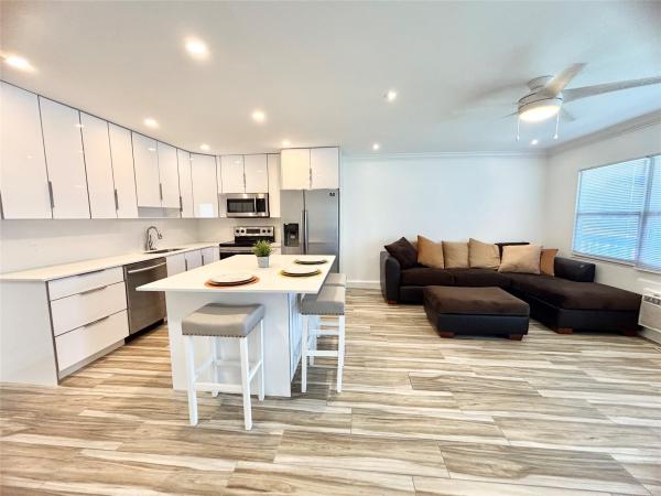 Oakridge, 279 Oakridge P, Deerfield Beach, Florida 33442, image 1