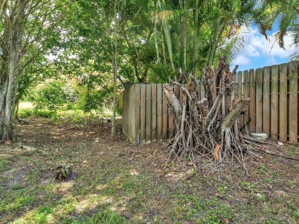 Applegreen, 6171 SW 6th St, Margate, Florida 33068, image 1