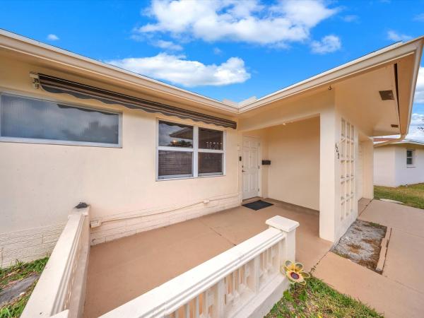Mainlands Of Tamarac Lakes, 4212 NW 47th Ct, Tamarac, Florida 33319, image 1