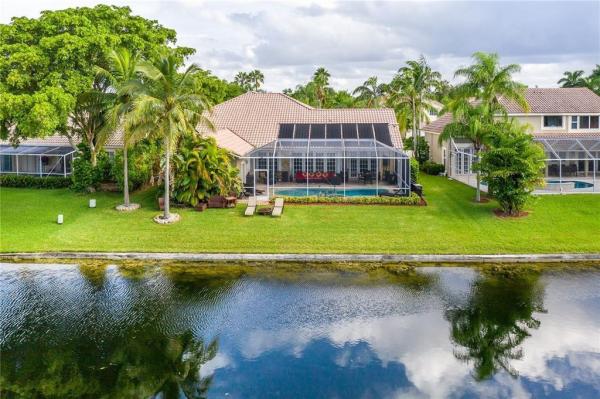 Laguna Springs 1, 1170 Laguna Springs Dr, Weston, Florida 33326, image 1