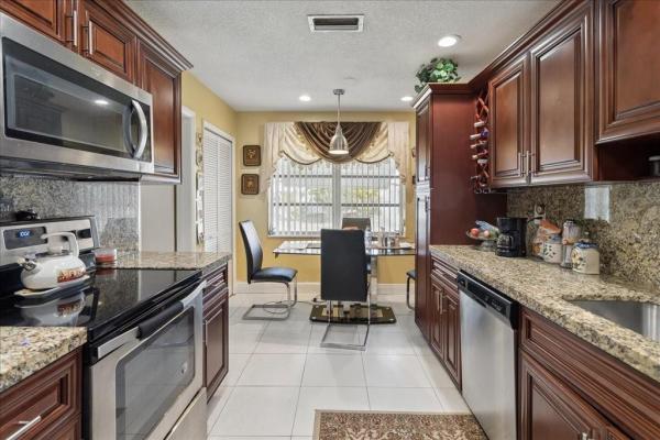 Oakland Estates, 4290 NW 49th Ter, Lauderdale Lakes, Florida 33319, image 2