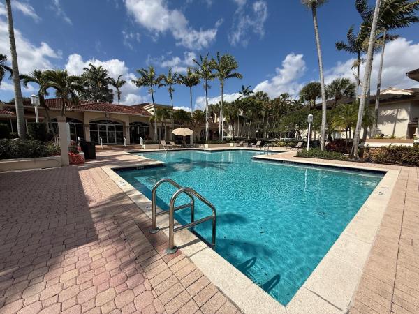 The Sterling Villages Of Palm Beach Lakes, 16206 Glenmoor Dr, West Palm Beach, Florida 33409, image 1