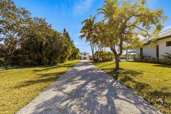 Paddock Park 2 Of Wellington, 14473 Draft Horse Ln, Wellington, Florida 33414, image 2