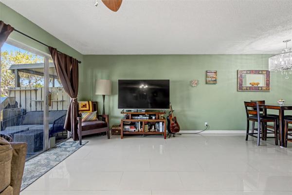 Discovery Pointe, 2253 W Discovery Cir #2253, Deerfield Beach, Florida 33442, image 1