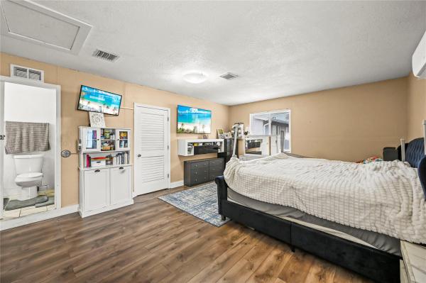Park Manor, 3420 E Avenue H, Riviera Beach, Florida 33404, image 3