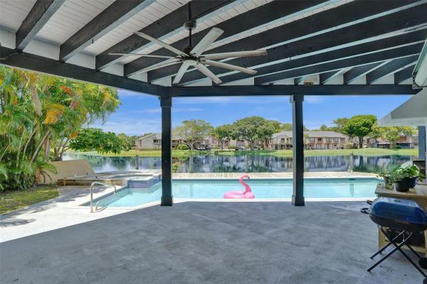 Jacaranda Royal, 349 Jacaranda Dr, Plantation, Florida 33324, image 1