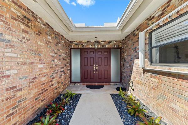 Eastridge Village At The Crossings, 7207 NW 44th St, Coral Springs, Florida 33065, image 1