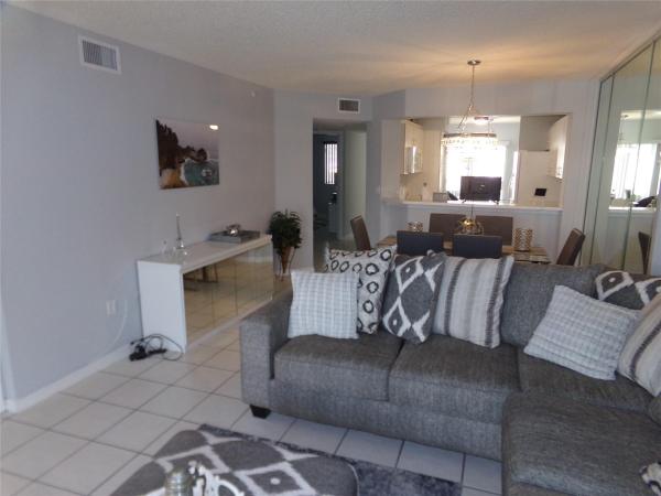Weldon, 9563 Weldon Cir #D110, Tamarac, Florida 33321, image 3