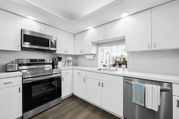 East Point Towers, 1170 N Federal Hwy #1208, Fort Lauderdale, Florida 33304, image 1