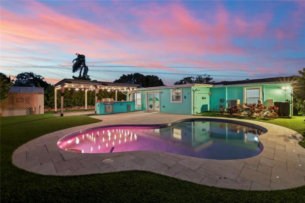 Penn Park, 413 Philadelphia Dr, Jupiter, Florida 33458, image 1