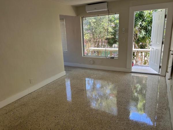 Freshwater, 709 8th St #B, West Palm Beach, Florida 33401, image 3