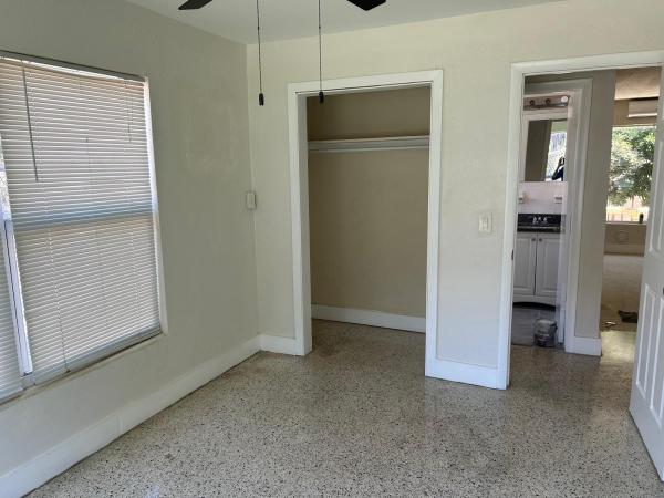 Freshwater, 709 8th St #B, West Palm Beach, Florida 33401, image 2