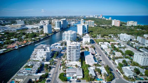 The Wave On Bayshore, 612 Bayshore Dr #301, Fort Lauderdale, Florida 33304, image 2