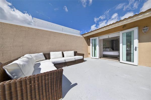 Victoria Park, 1215 NE 1st St, Fort Lauderdale, Florida 33301, image 1