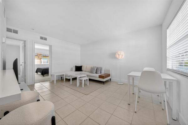 2660 NE 8th Ave #216, Wilton Manors, Florida 33334, image 1