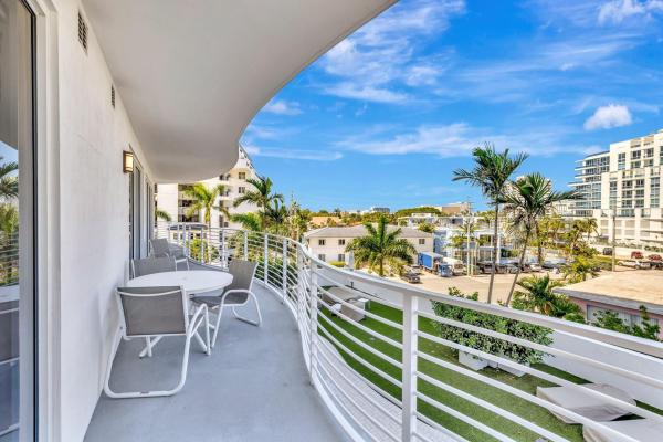 The Wave On Bayshore, 612 Bayshore Dr #301, Fort Lauderdale, Florida 33304, image 1