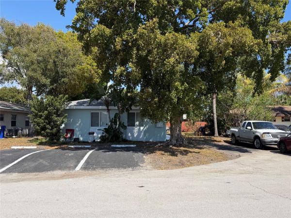 Westfield, 131 SW 14th Ct #A-C, Pompano Beach, Florida 33060, image 1