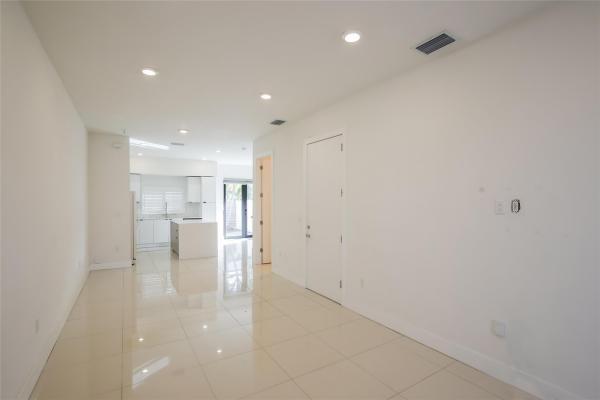 Killian Commons, 11742 SW 106th Ter #11742, Kendall, Florida 33186, image 3