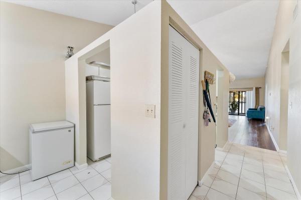 Mira Lago, 3100 NW 46th St #203, Oakland Park, Florida 33309, image 3