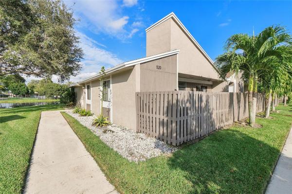 520 Woodgate Cir #A, Sunrise, Florida 33326, image 1