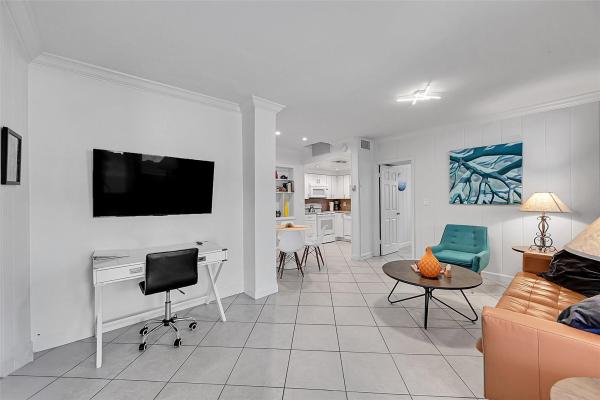 602 NE 27th St #1-2, Wilton Manors, Florida 33334, image 1