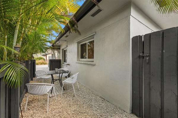 602 NE 27th St #1-2, Wilton Manors, Florida 33334, image 1